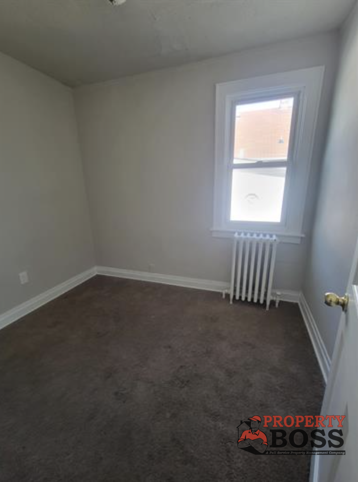 3843 Euclid Avenue 2nd E.C - 1 #1 - Photo 3 of 7