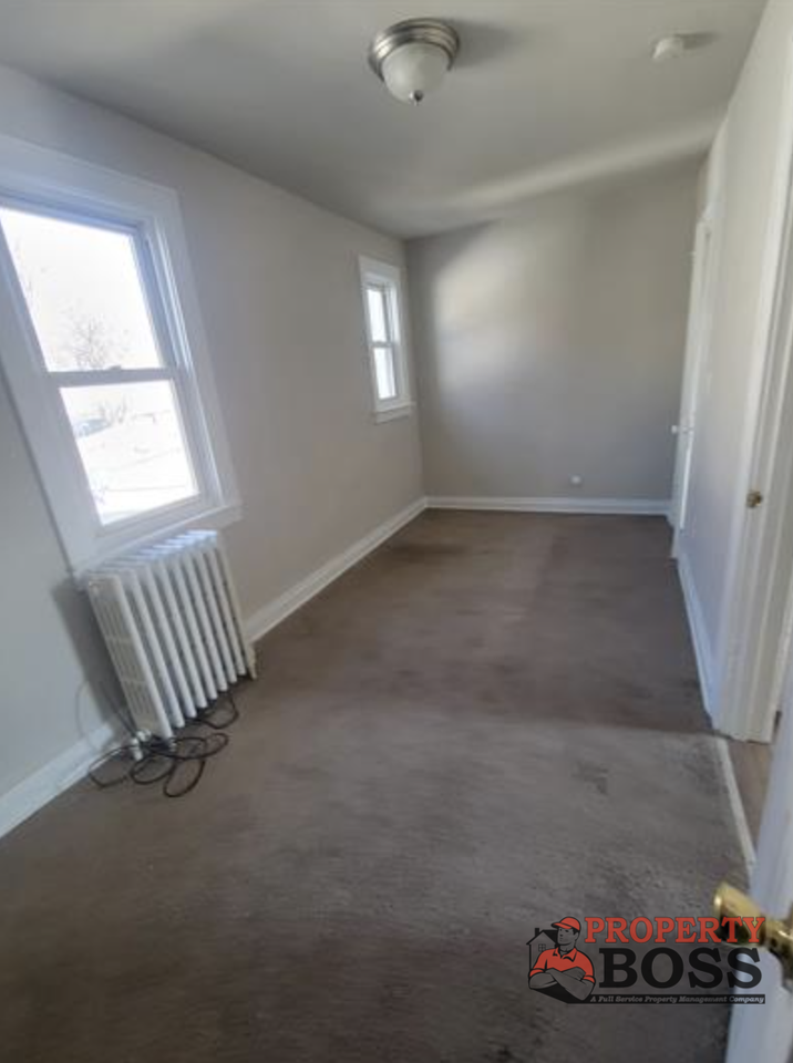 3843 Euclid Avenue 2nd E.C - 1 #1 - Photo 4 of 7