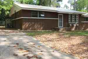 featured image of 1306 Maryland Dr #A