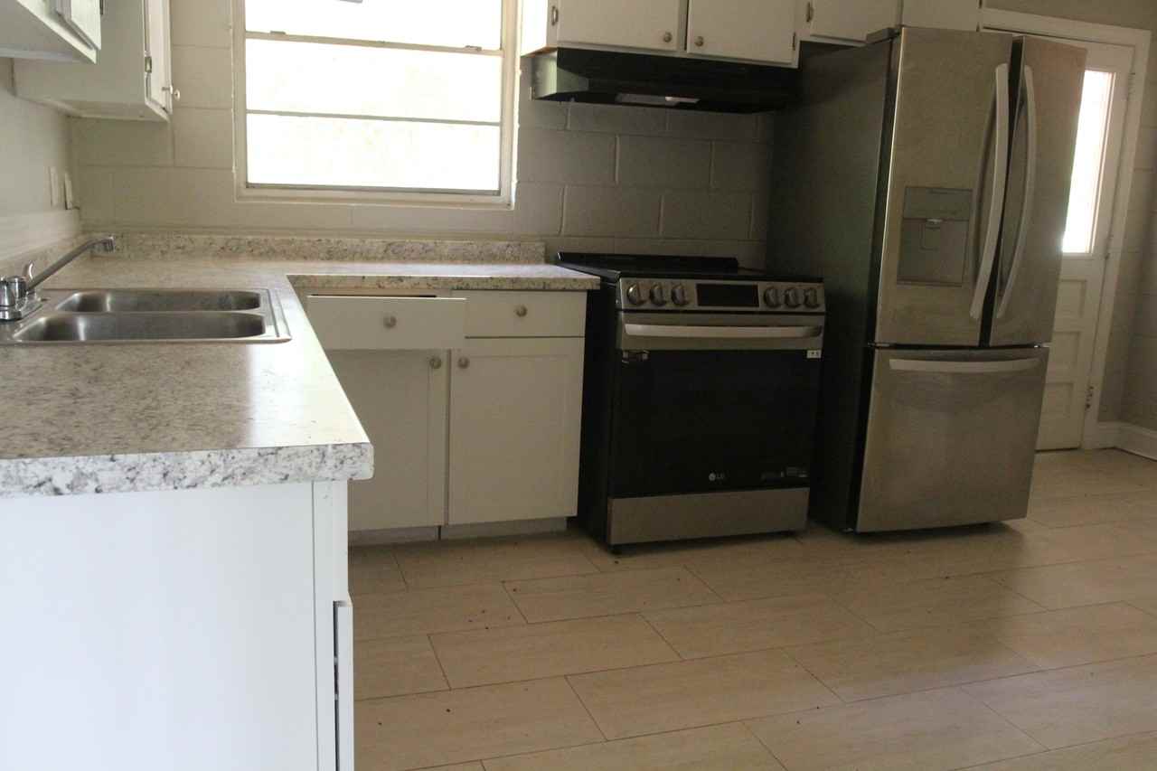 1306 Maryland Dr #A - Photo 4 of 8