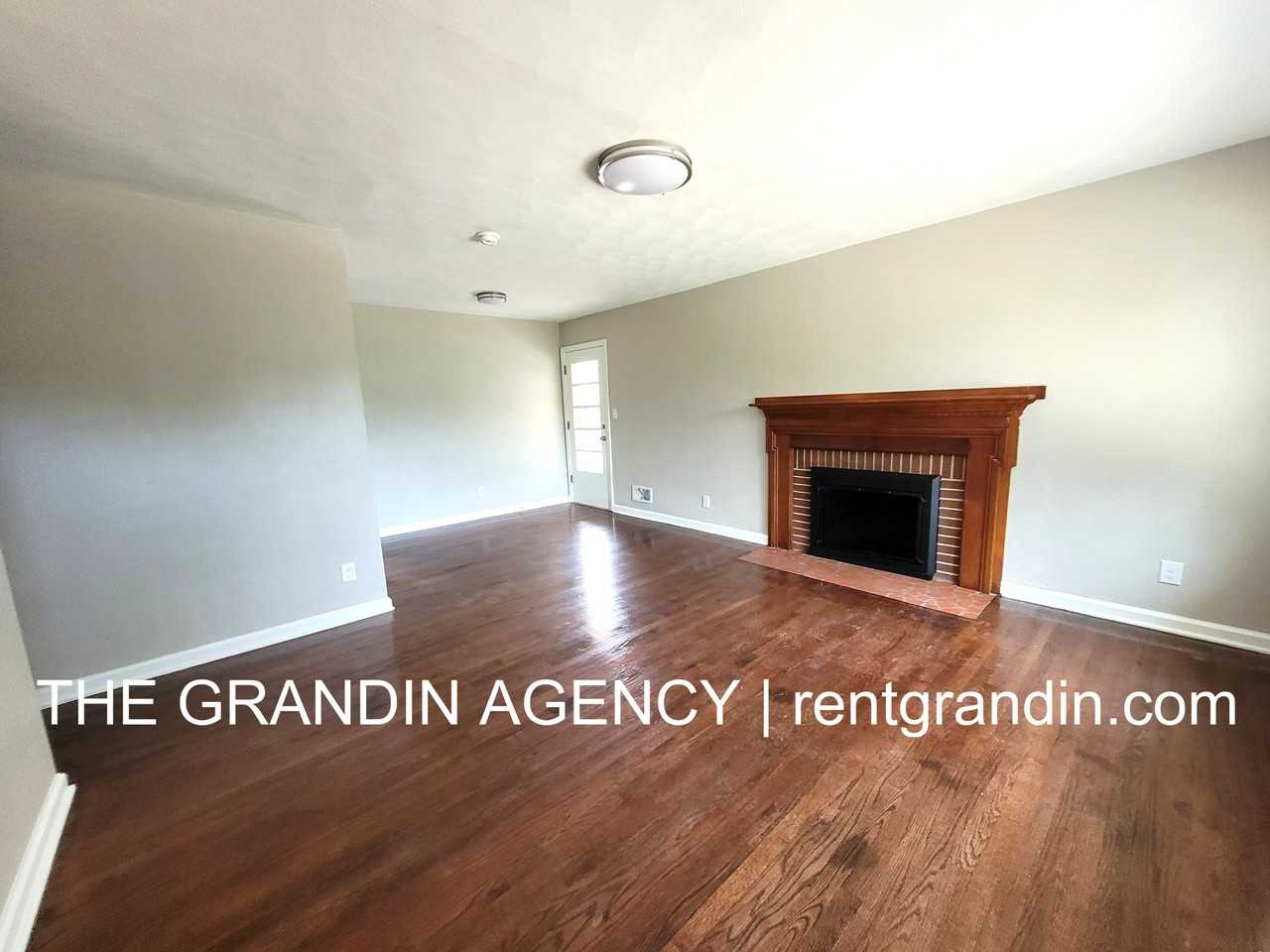 8475 Cloverdale Rd #1 - Photo 5 of 24