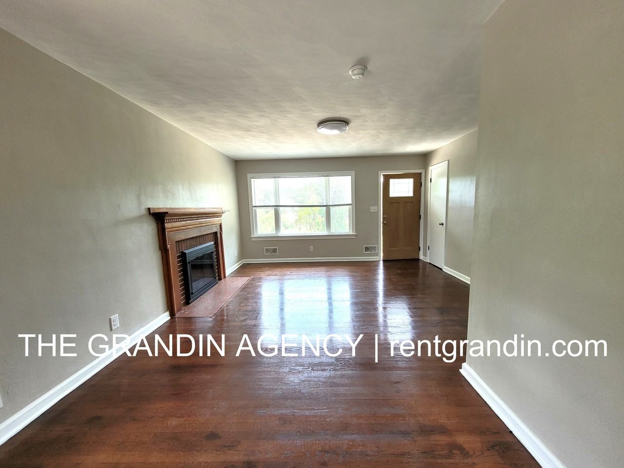 8475 Cloverdale Rd #1 - Photo 7 of 24