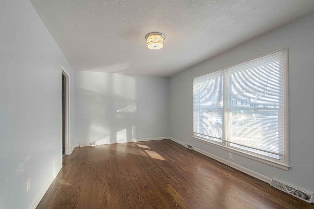 13228 Ashland Ave #1 - Photo 5 of 36
