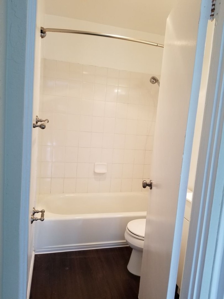 Nightingale Apartments - Photo 7 of 14