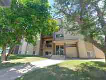 4601 48 Ave - Photo 1 of 1