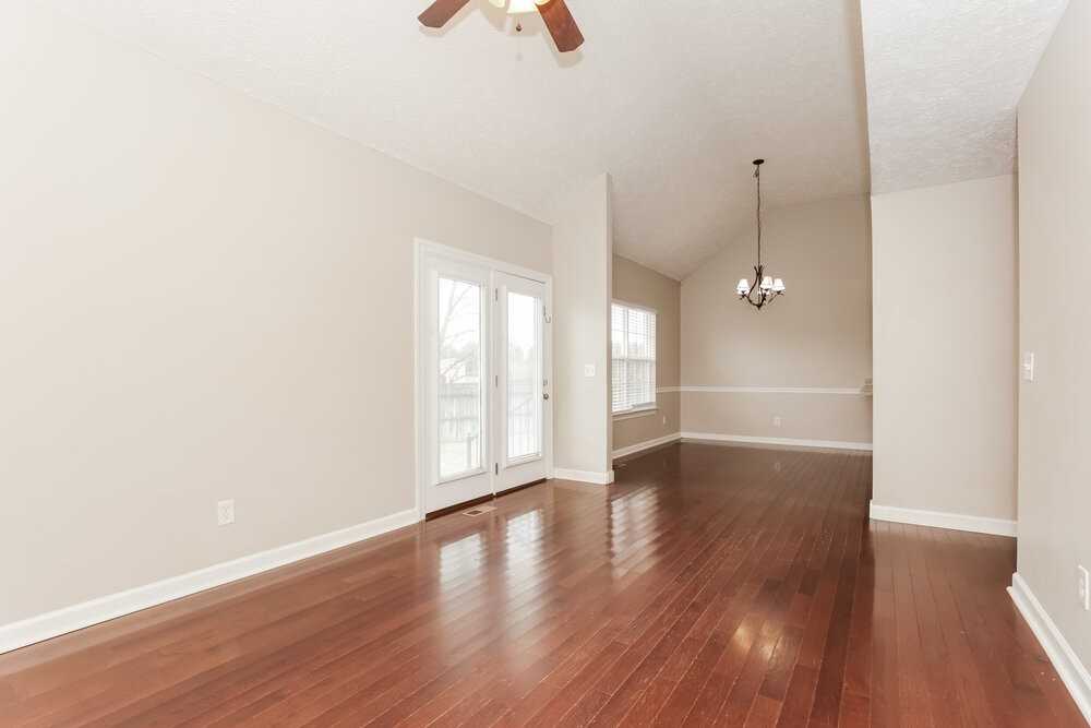 1448 Brinkley Rd - Photo 4 of 17