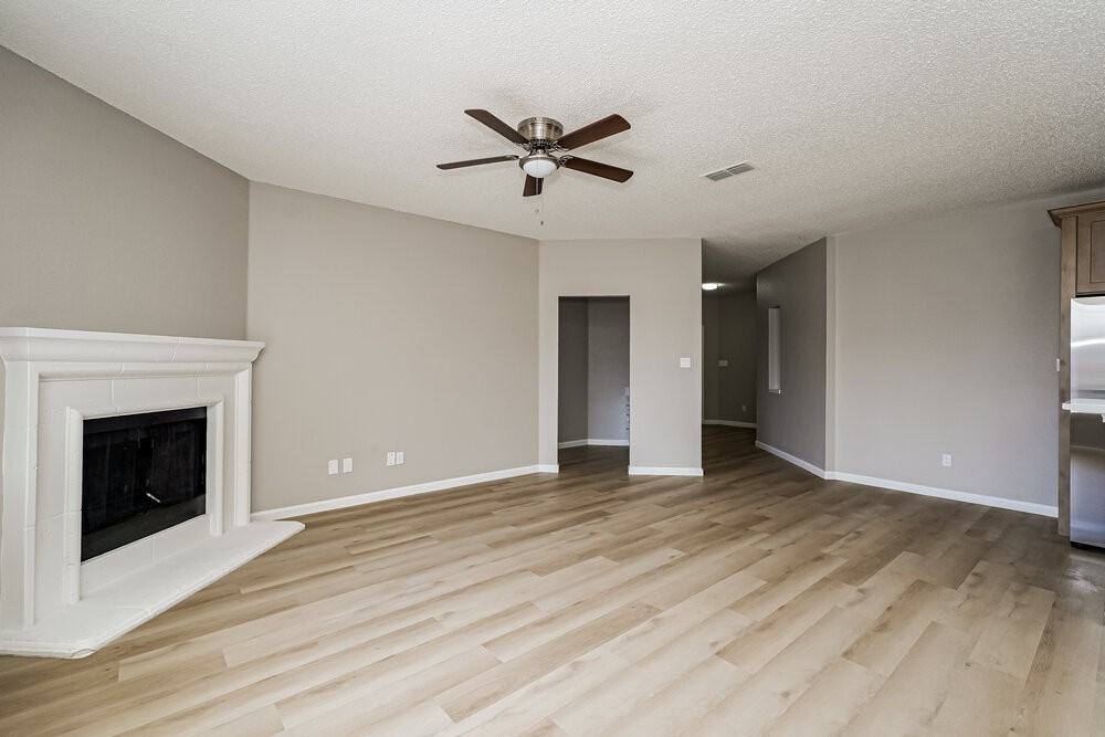 6332 Downeast Dr - Photo 3 of 16