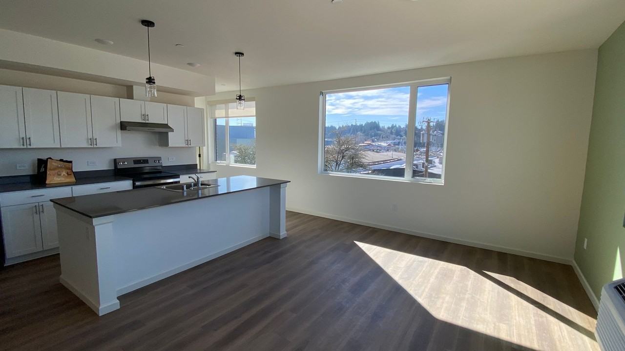 Market Flats Apartment Building - Photo 4 of 40
