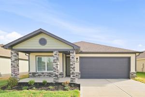 featured image of 843 N Pear St