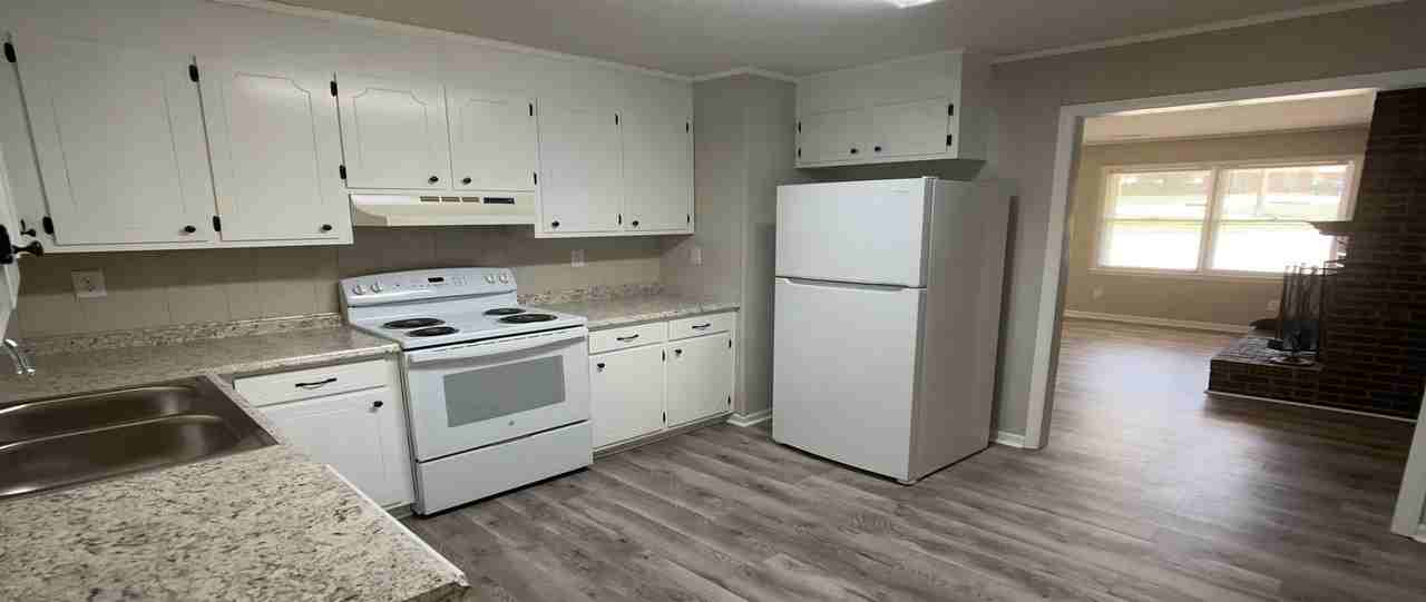 227 Welch Ave #A - Photo 5 of 21