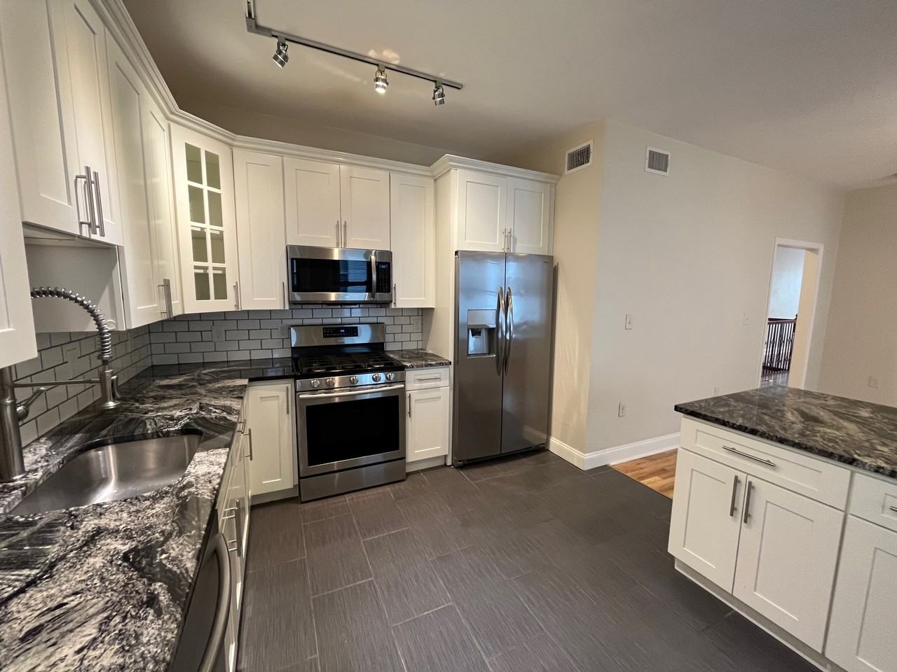 5615 E Liberty Blvd #2 - Photo 6 of 24