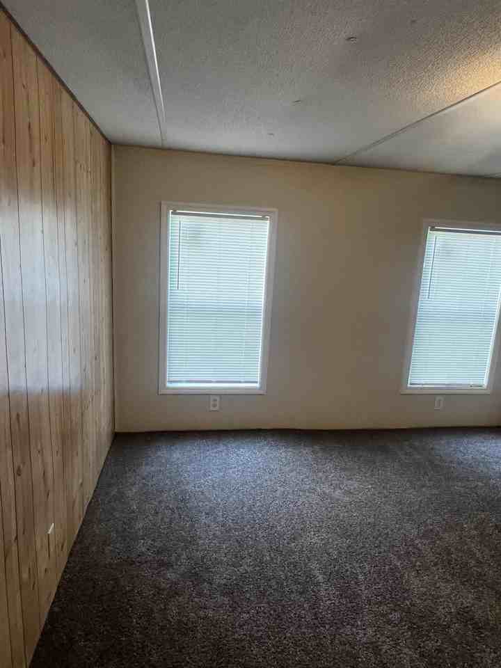1027 Aaron Ln #11 - Photo 7 of 9
