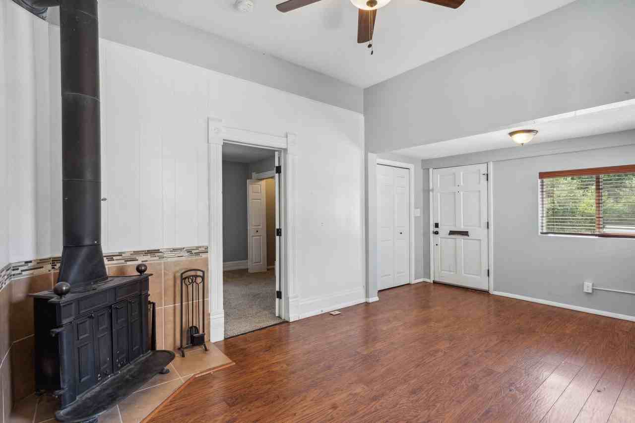 111 S 7th St #1 - Photo 6 of 25