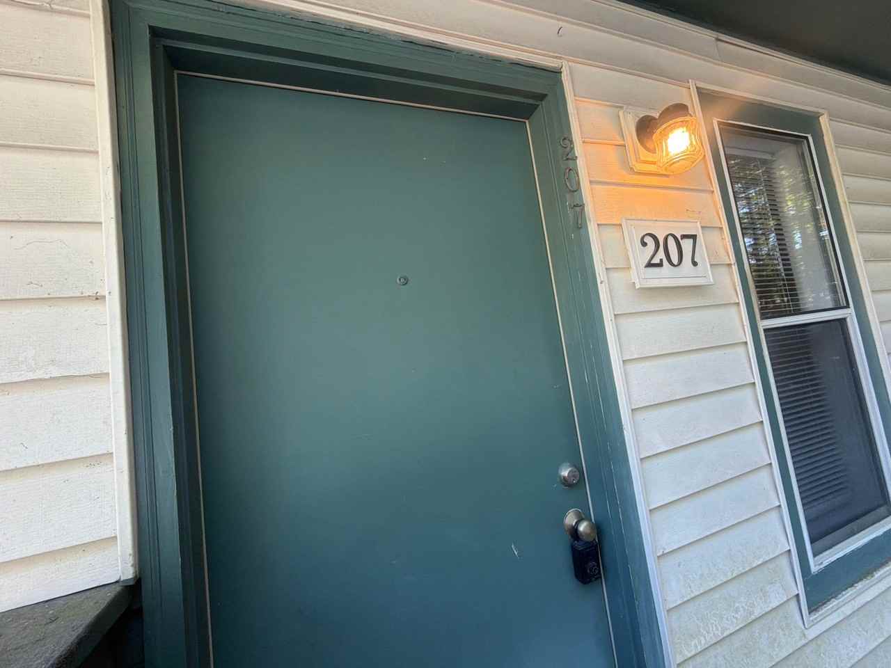207 Ashley Forest Rd - Photo 2 of 28