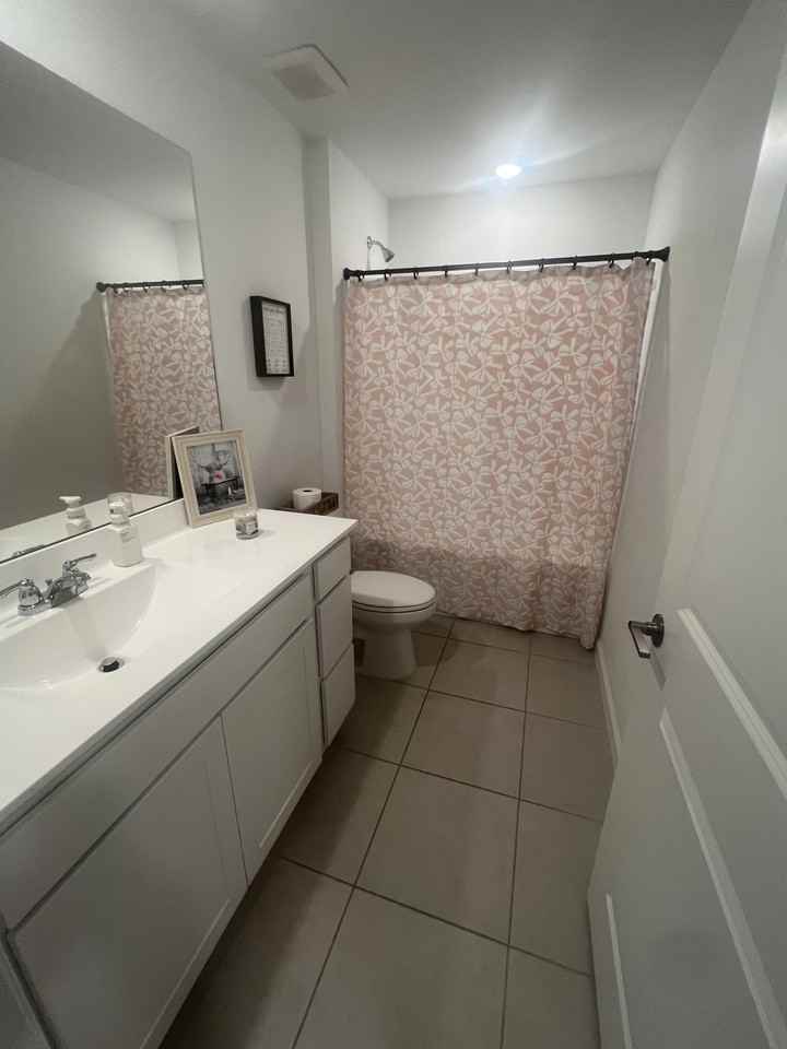 1166 Moon St Se #1 - Photo 7 of 15