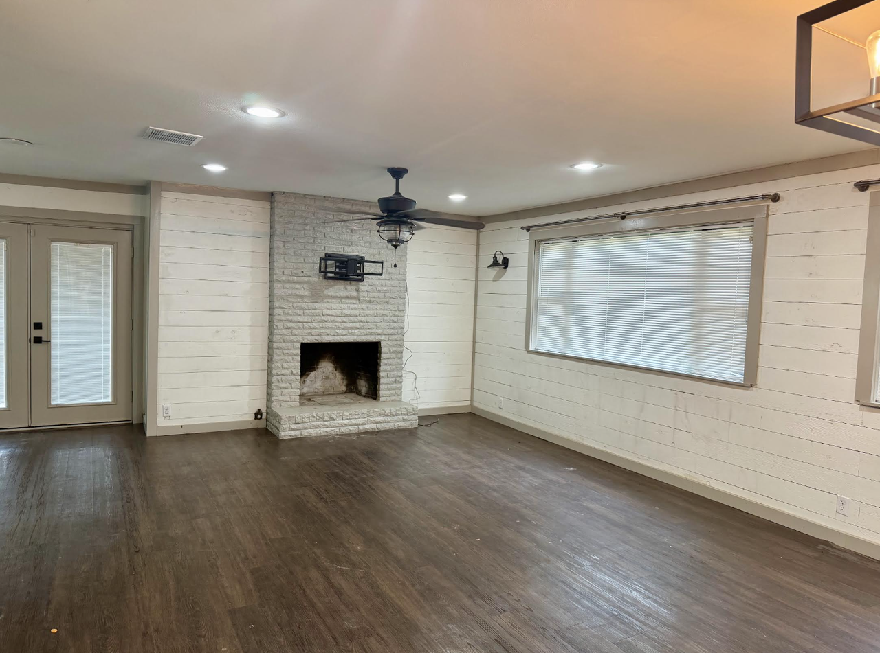 2751 N Jefferson Ave #1 - Photo 3 of 7