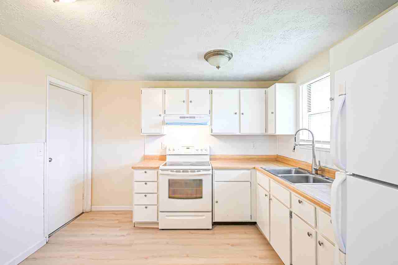 6171 Little Creek Ct #1 - Photo 7 of 32