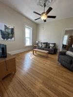 featured image of 922 W 3rd St #2