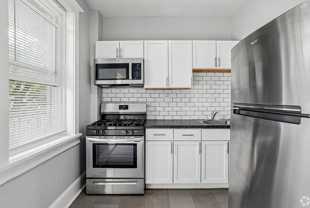 6257 Lakewood Apartments — Edgewater Glenn, Chicago - Photo 1 of 1