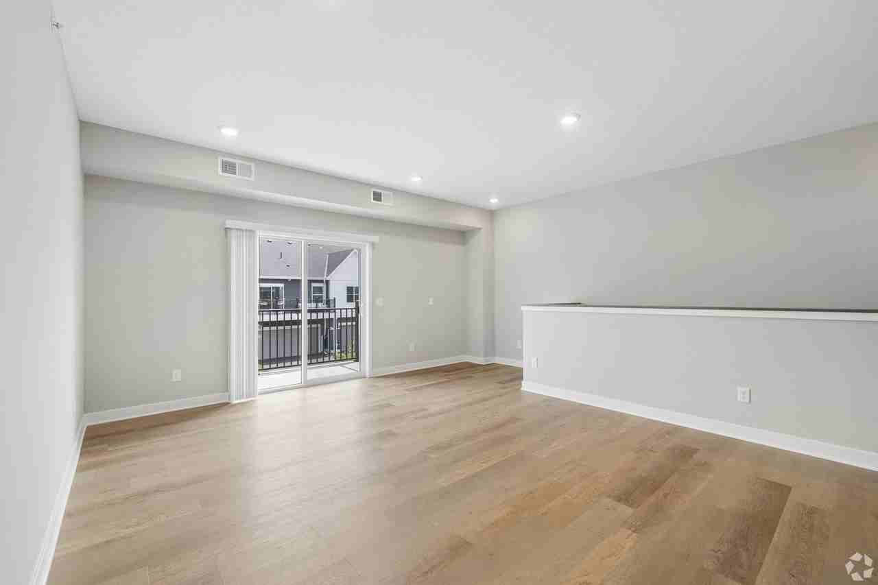 Oneka Fields Townhomes (D) - Photo 5 of 43