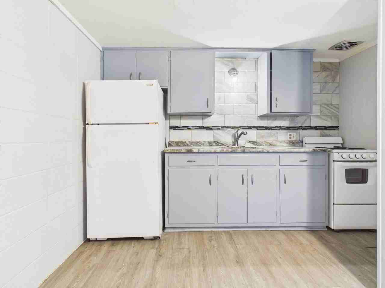 312 Ehlinger Dr #B - Photo 4 of 16