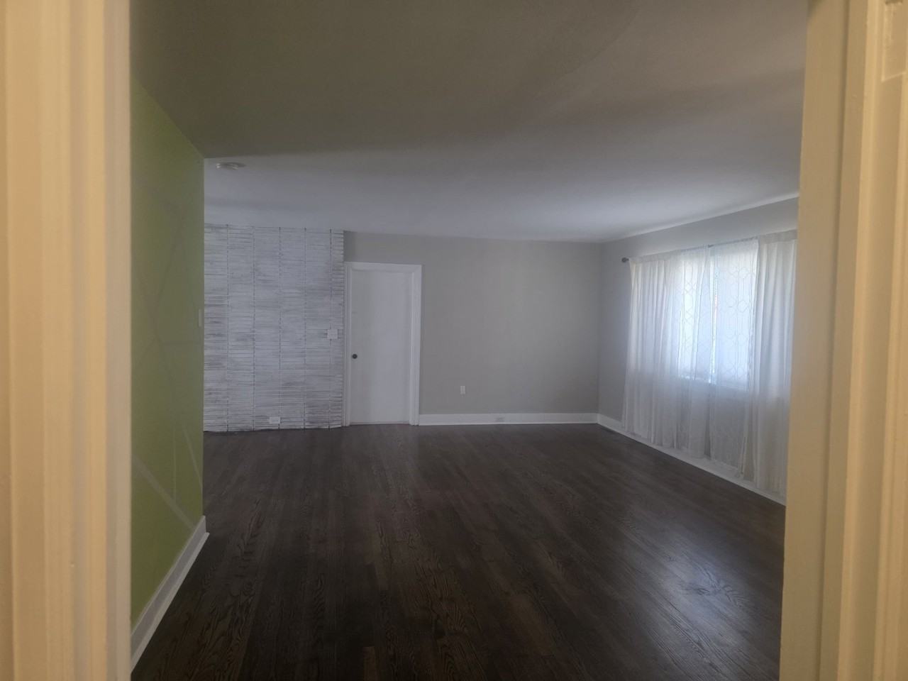 301 N Fulton St #1 - Photo 3 of 14