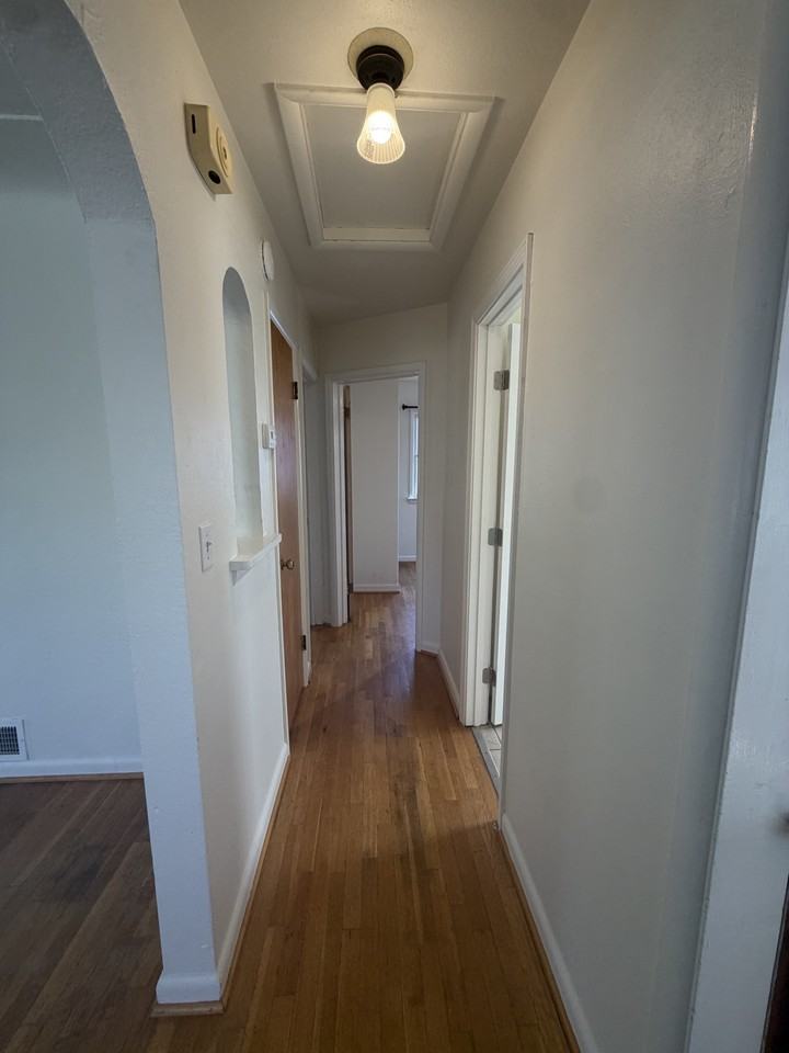 2032 Avenue B #1 - Photo 6 of 21