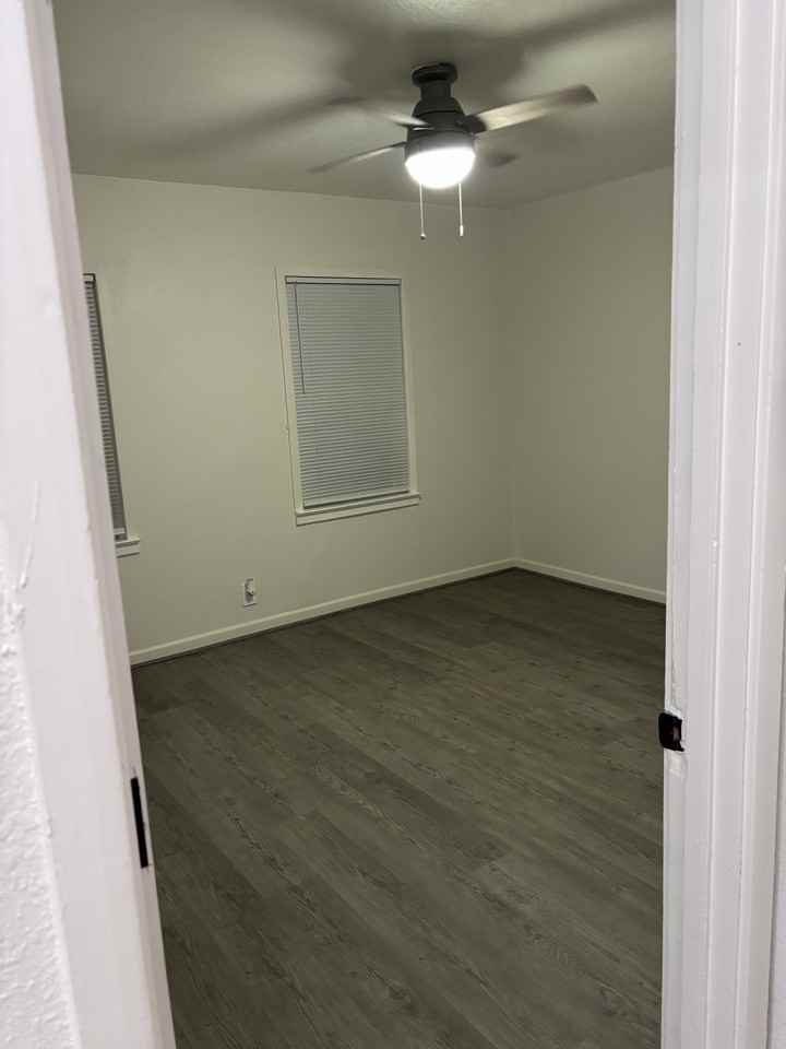 749 E 13th Ave #1 - Photo 6 of 11