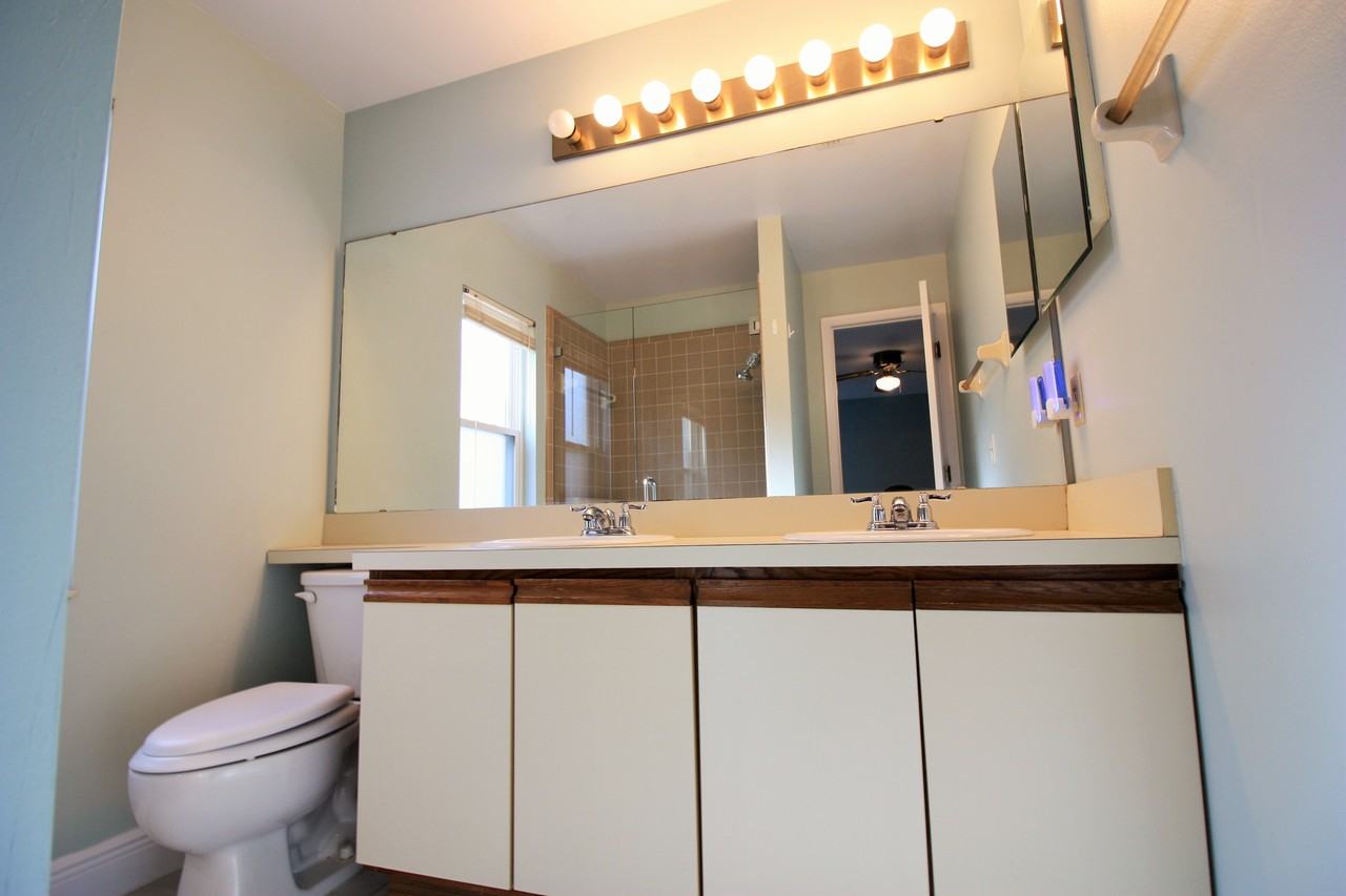 10105 Marguex Dr #1 - Photo 5 of 30