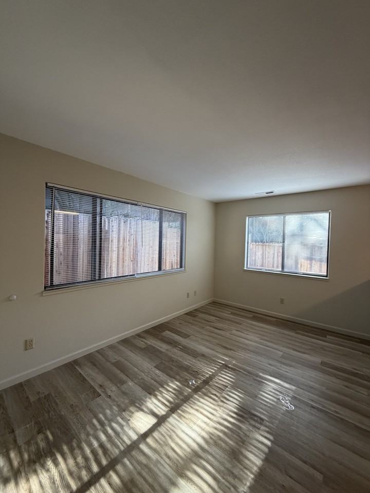 1746 Mount Olive Dr #1 - Photo 5 of 18