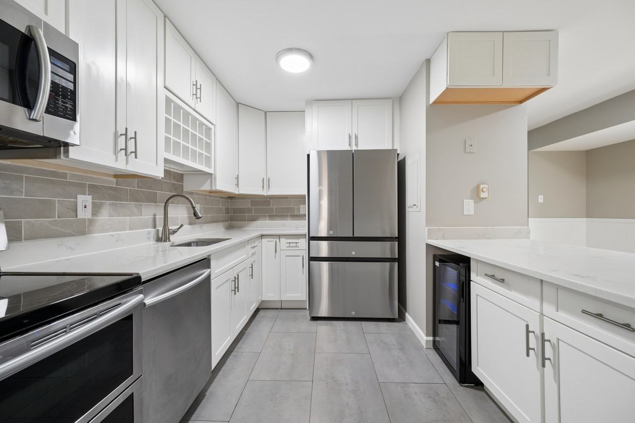 507 Logan St #1 - Photo 4 of 15
