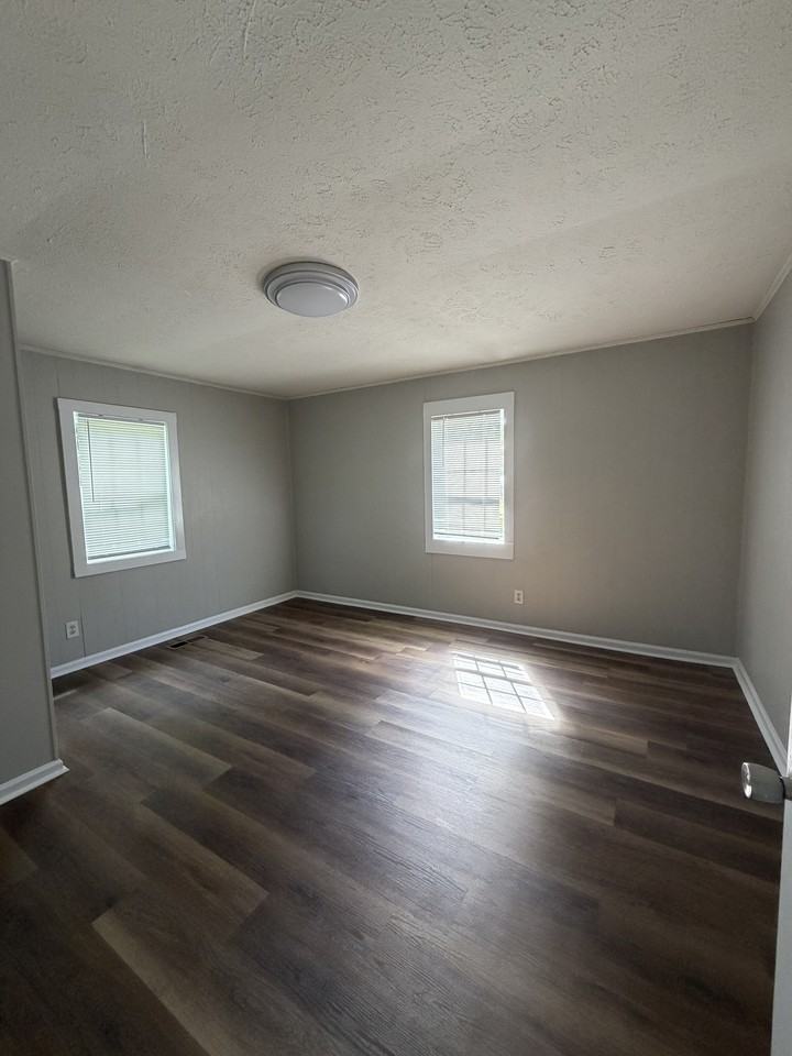 1310 Colony Rd #A - Photo 7 of 18