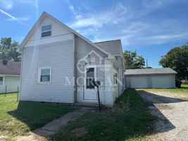 featured image of 2423 S Madison Ave #1