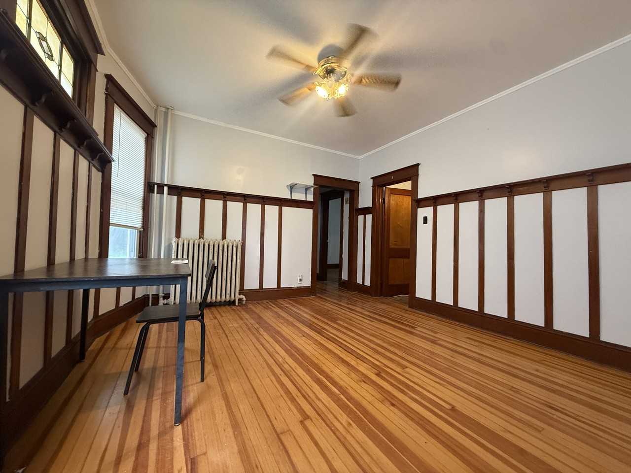635 Myrtle Ave #1 - Photo 4 of 10