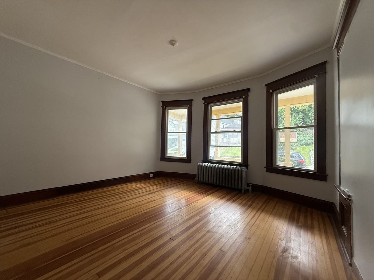 635 Myrtle Ave #1 - Photo 5 of 10