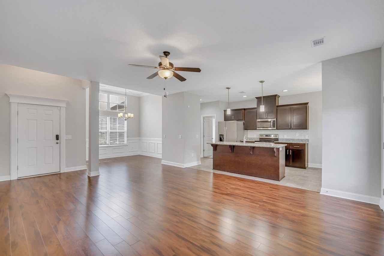 486 Thorp Cir #1 - Photo 4 of 48