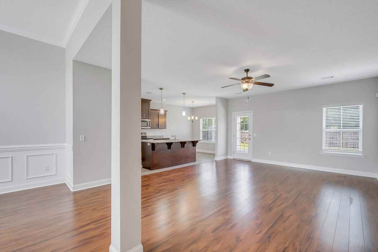 486 Thorp Cir #1 - Photo 5 of 48
