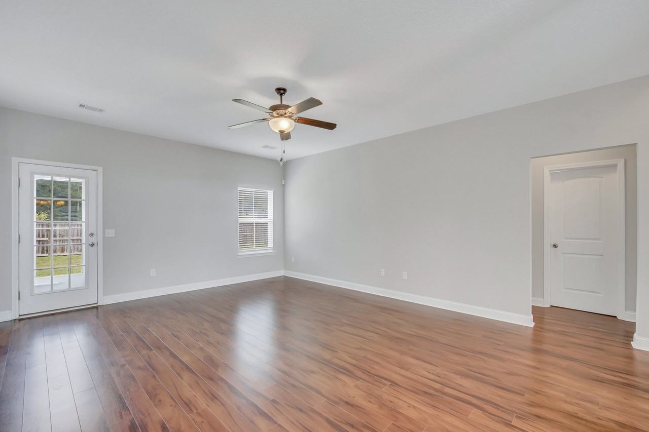 486 Thorp Cir #1 - Photo 6 of 48