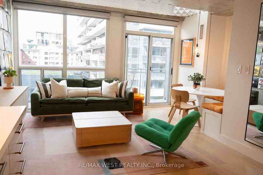 1029 King Street West #820
