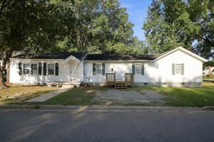 featured image of 404 S Ash St #1