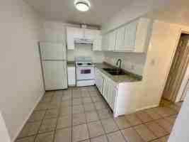 featured image of 809 W 1st St