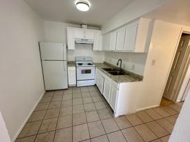 809 W 1st St - Photo 1 of 1