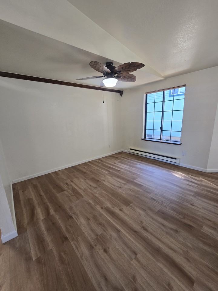 581 Malibu Dr Se #1 - Photo 6 of 27