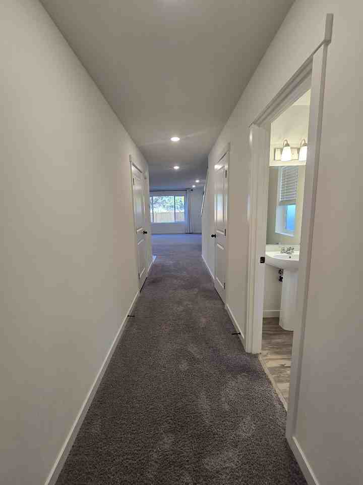 903 Vine Maple St Se #1 - Photo 3 of 35