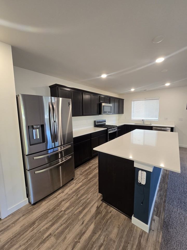 903 Vine Maple St Se #1 - Photo 6 of 35