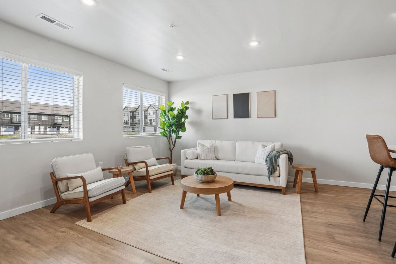 1580 Main Townhomes and Apartments - Photo 4 of 50