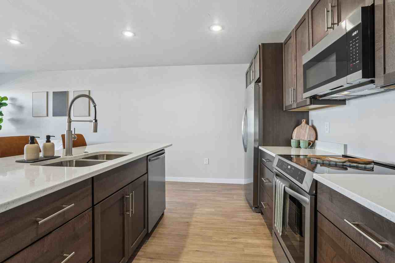 1580 Main Townhomes and Apartments - Photo 7 of 50