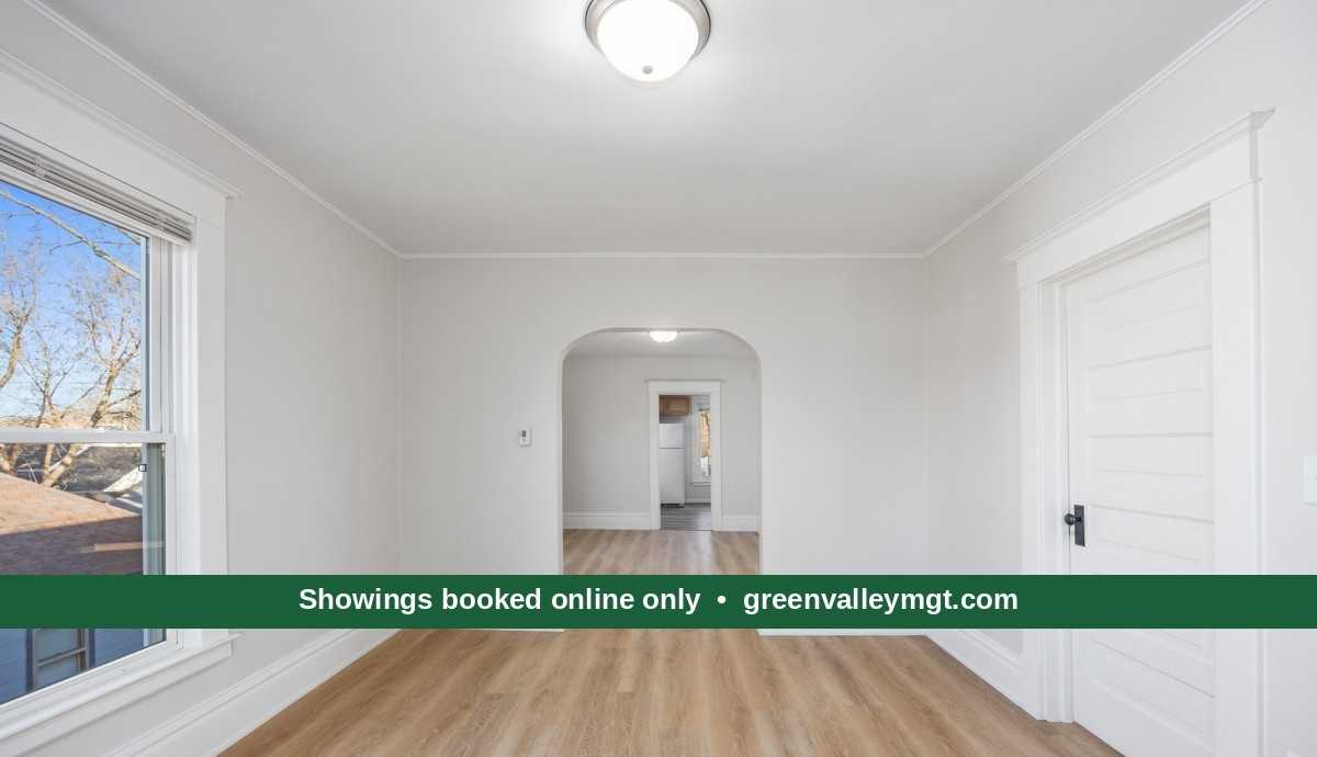 743 Crosby St Nw #2 - Photo 4 of 21