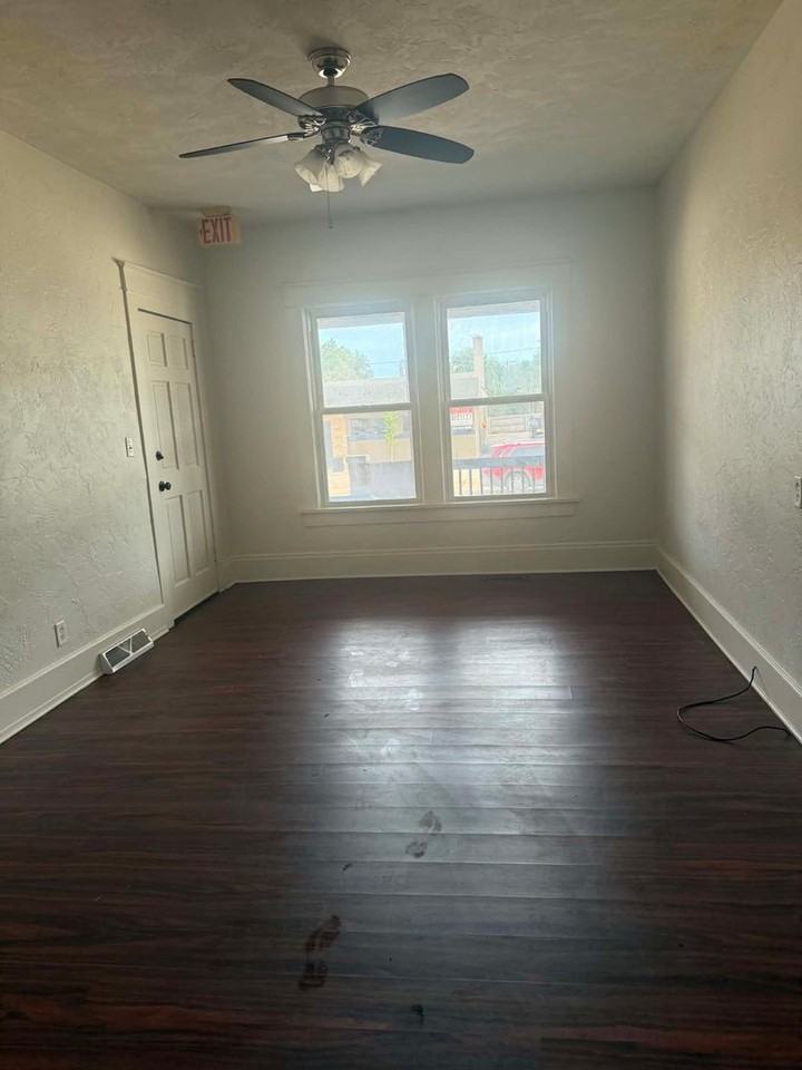 6018 22nd Ave - Photo 6 of 14