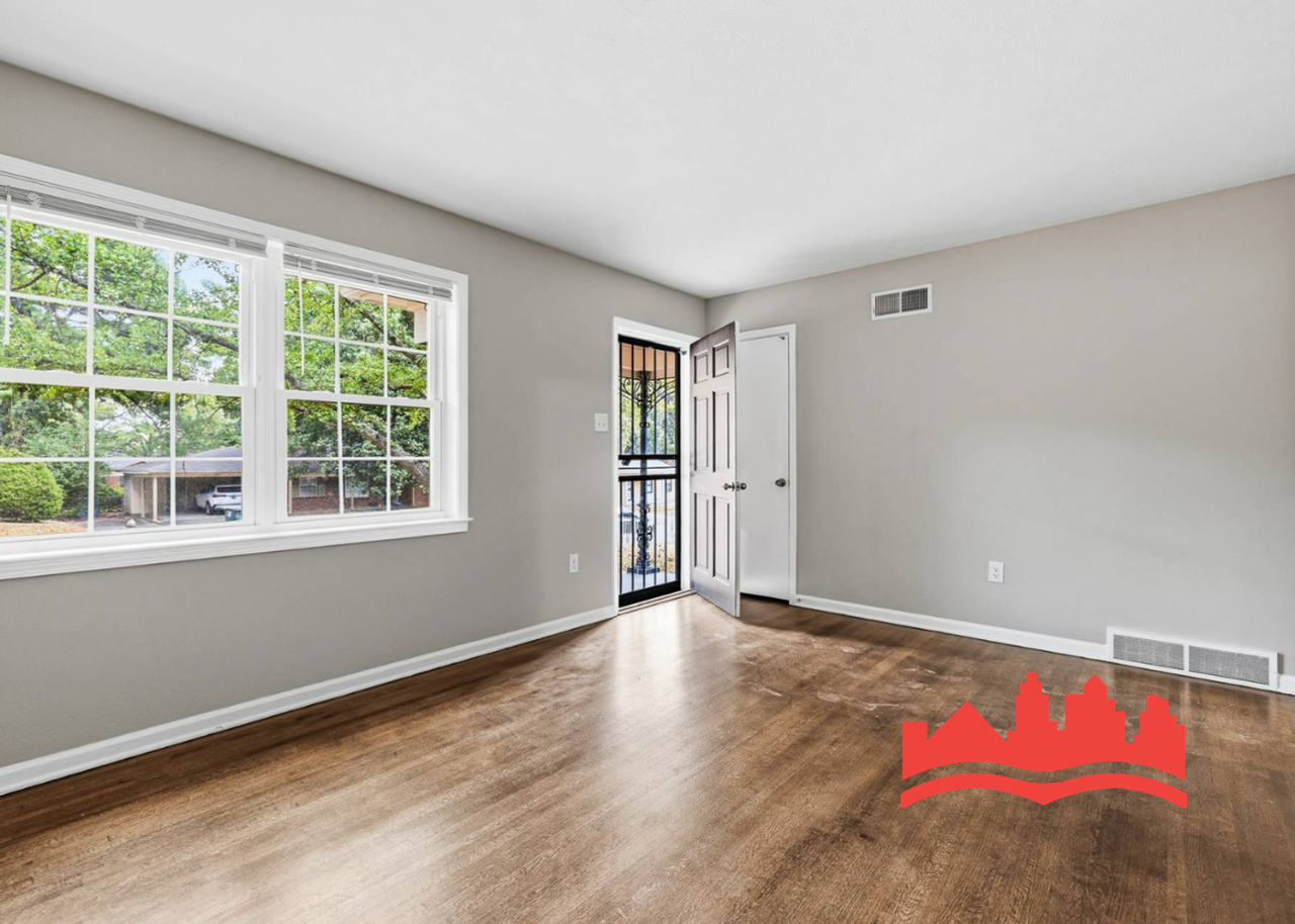 3723 Merritt St - Photo 5 of 35